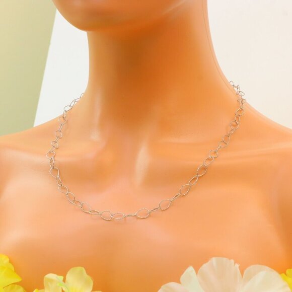 Minimalist Necklace, Sleek & Modern Design, Women’s Fashion, YC110388-N - Picture 6 of 10